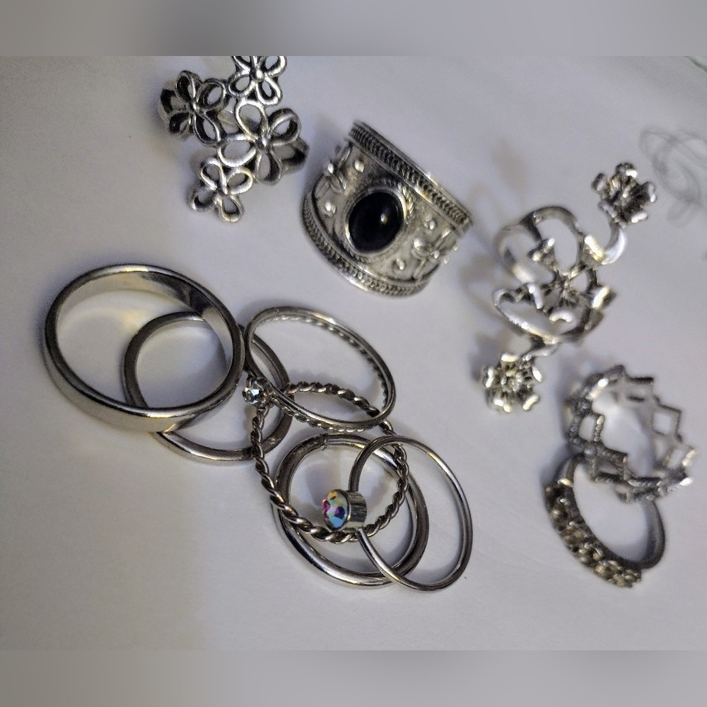 Fashion Rings (Size 5-7) - Picture 3 of 4